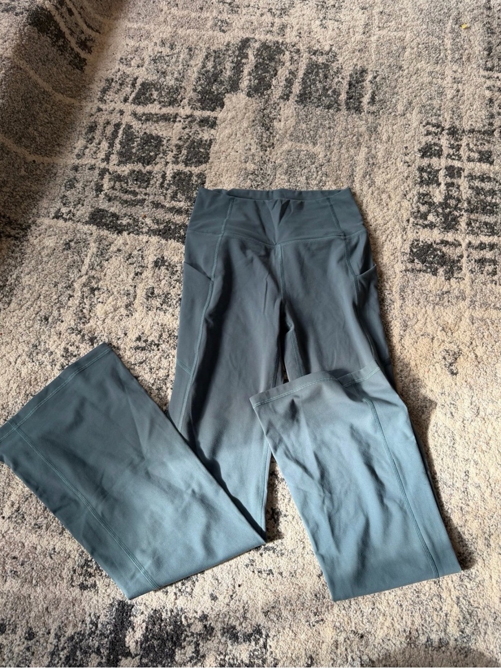 YITTY High-Rise Leggings in Teal Blue